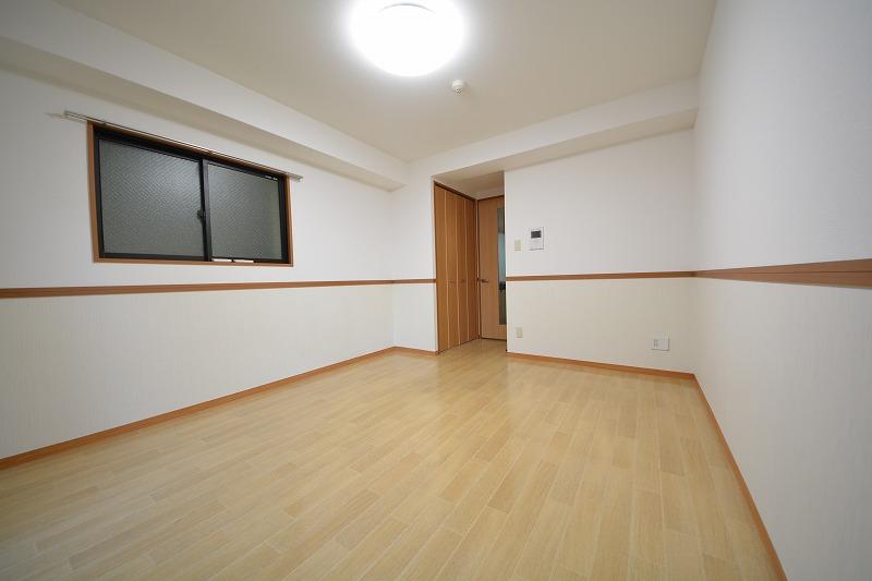 居室・リビング　アーバンステージ安堂寺II 　洋室