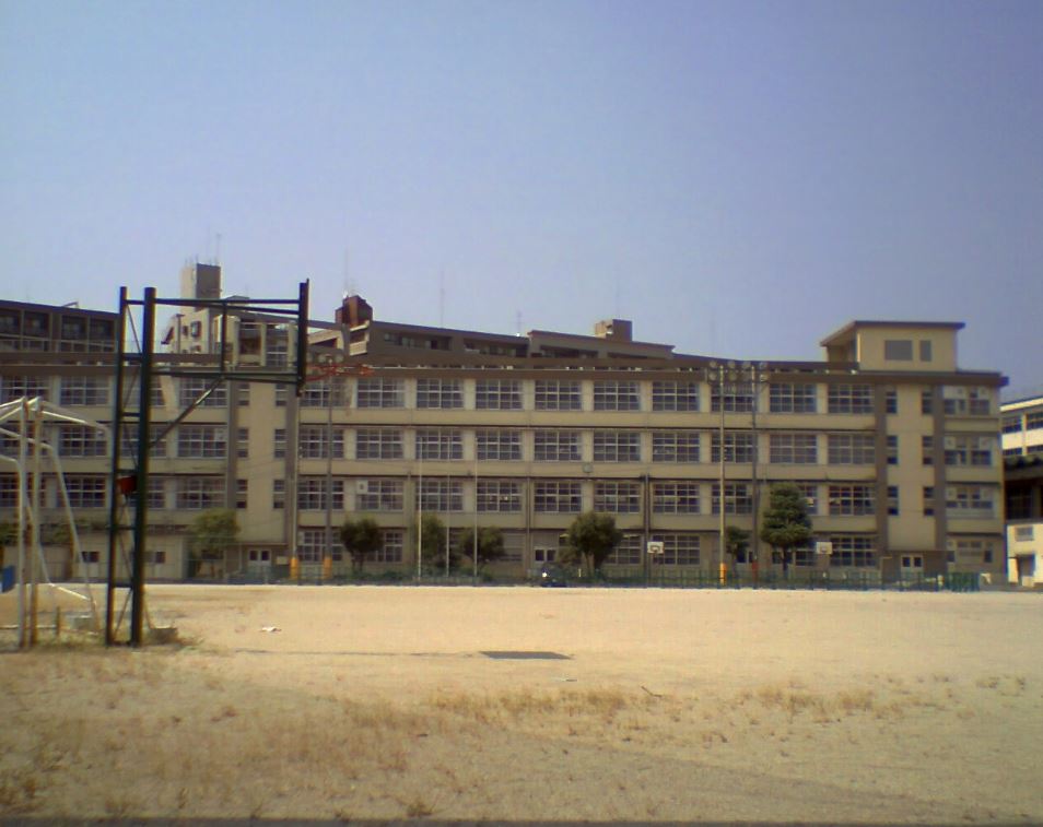 小学校　馬出小学校（小学校）まで270m