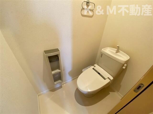 トイレ　ゆったりとした空間のトイレです