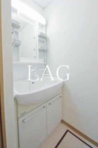 洗面設備　洗面台です。