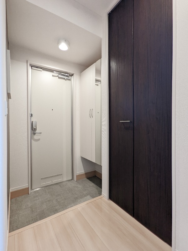 玄関　図面と現状に相違がある場合には現状を優先