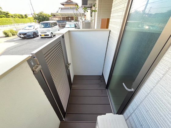 バルコニー　※別号室の写真を使用しております。