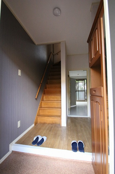 玄関　※別部屋の写真です