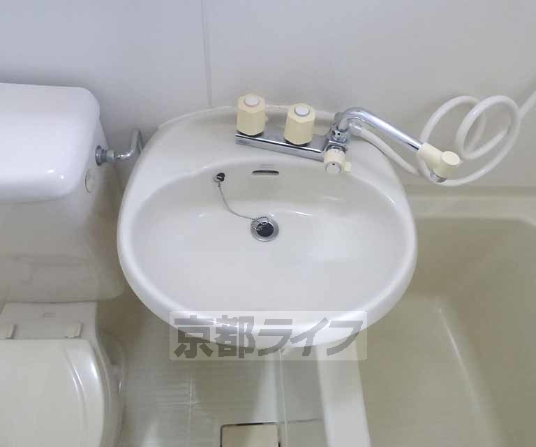 洗面設備　洗面台です。