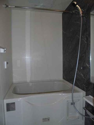 バス・シャワールーム　日々の疲れを癒すお風呂付です