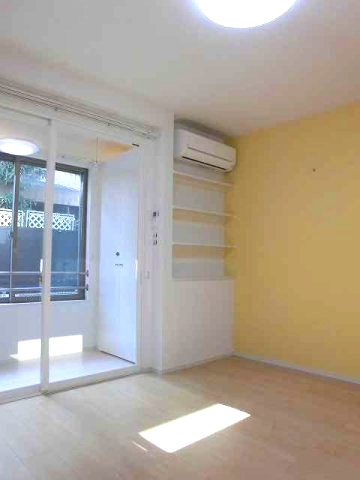 居室・リビング　おしゃれな居間です