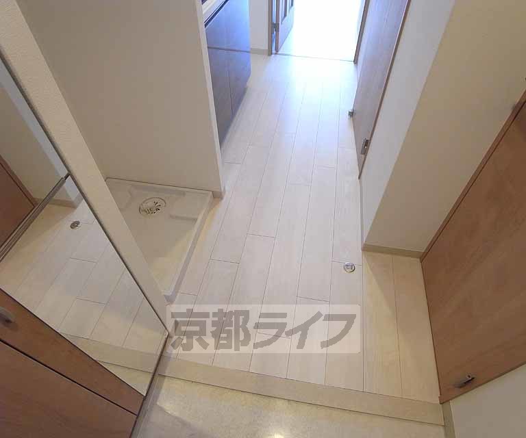 その他部屋・スペース　明るい廊下です。