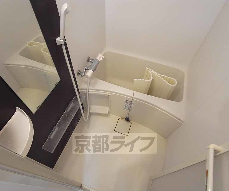 バス・シャワールーム　きれいなお風呂です。