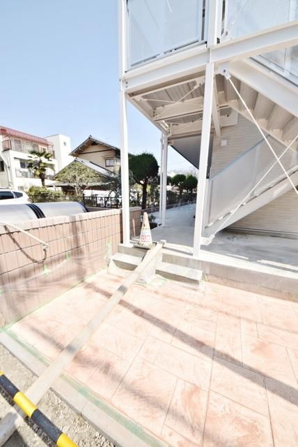 エントランス　頑張って建設中★