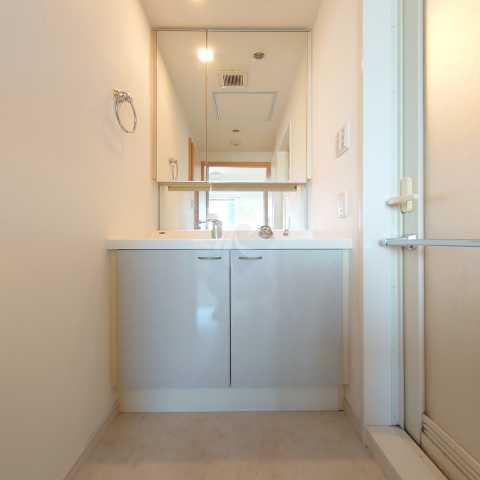 洗面設備　ルネ新宿御苑タワー