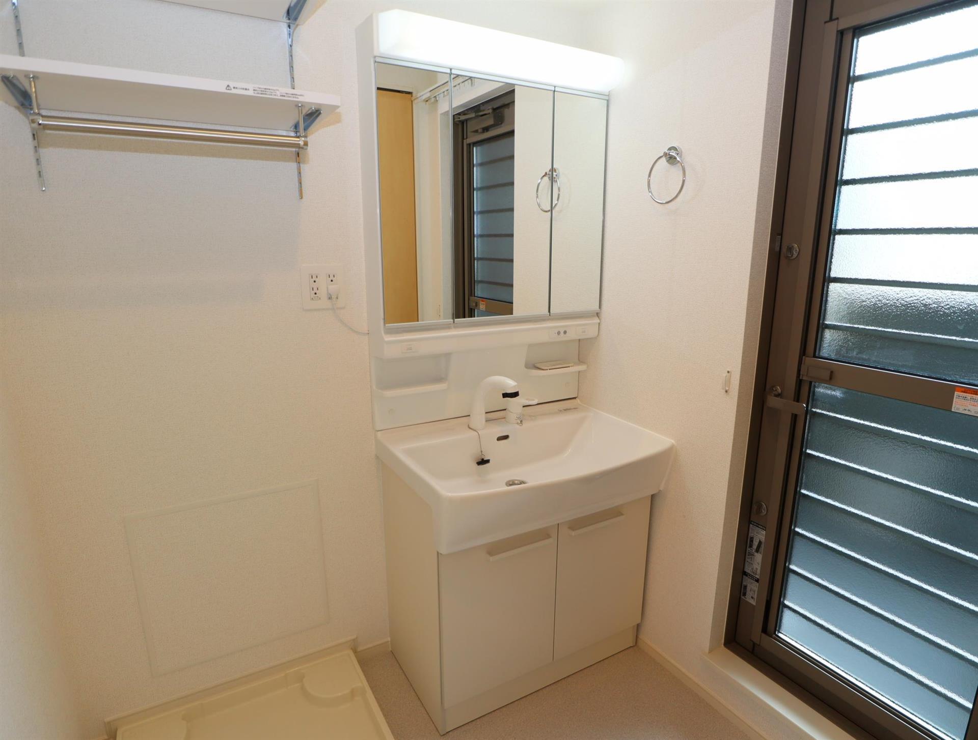 洗面設備　洗面化粧台