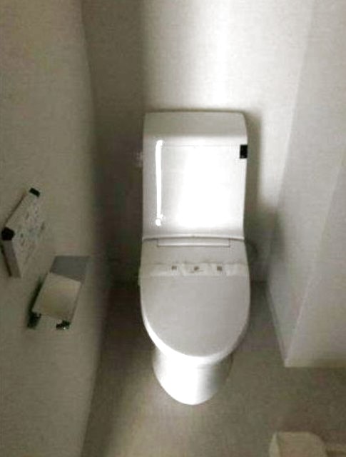 トイレ　トイレ