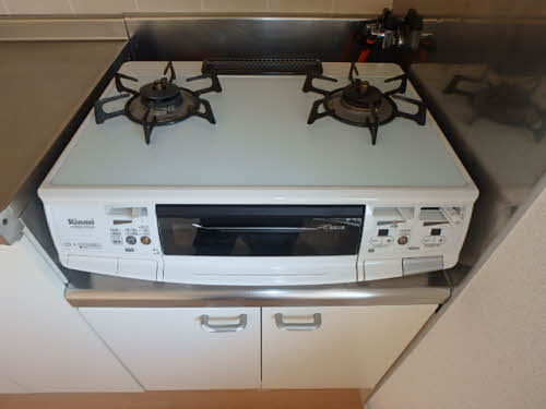 キッチン　2口コンロ付き♪