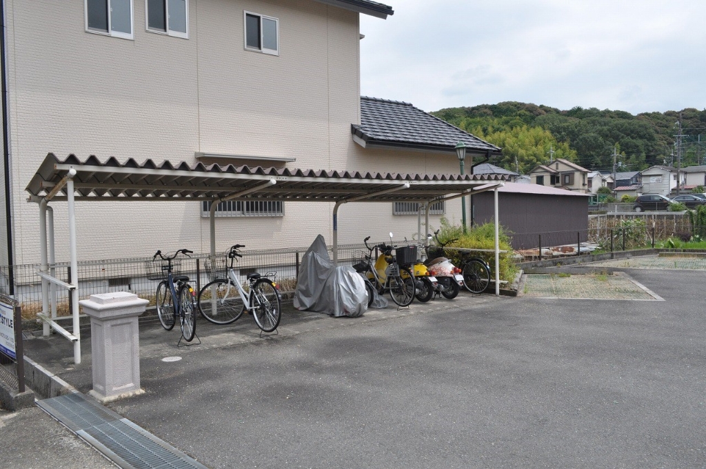駐車場　駐輪場