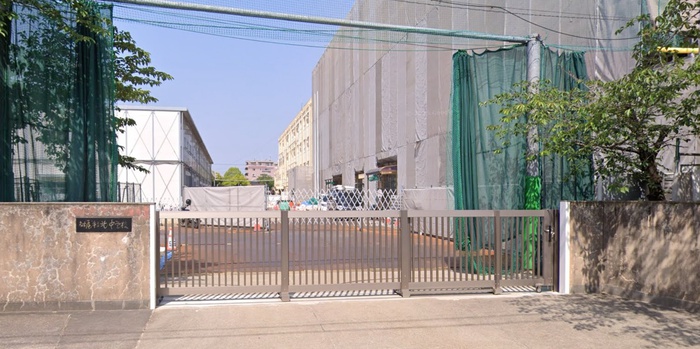 中学校　北中学校（中学校）まで585m