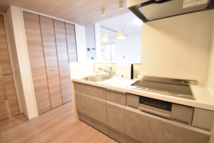 キッチン　キッチン