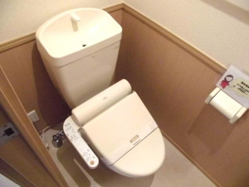 トイレ　図面と現状に相違がある場合には現状を優先