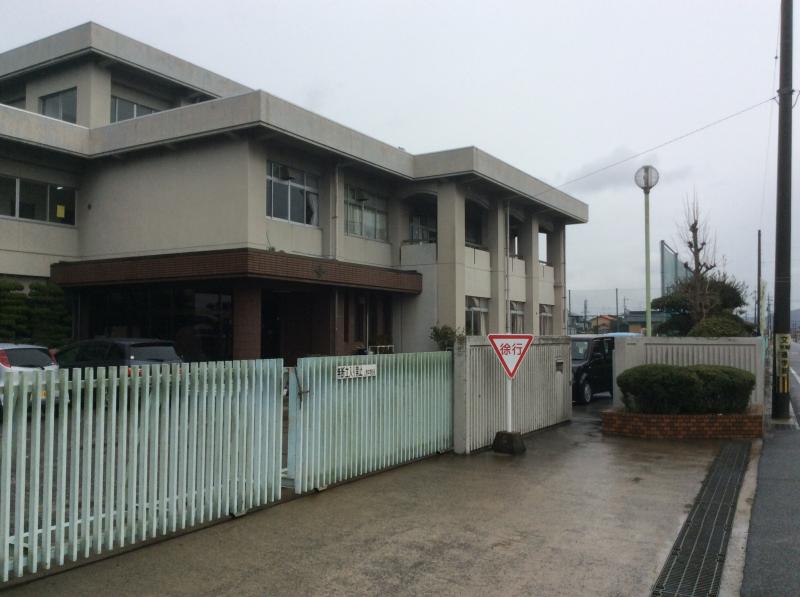 中学校　上南中学校（中学校）まで1526m