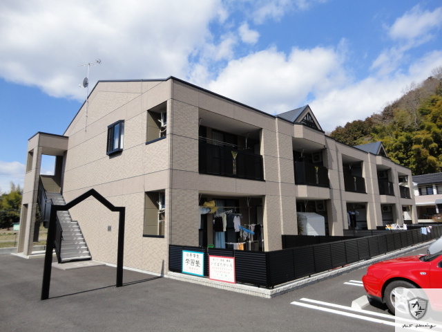 建物外観　外観写真（昼）