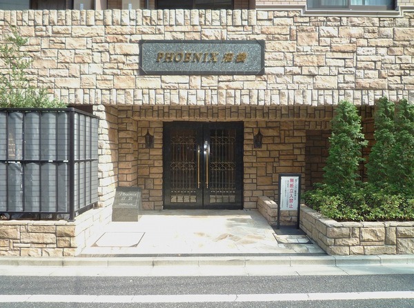 エントランス　ゆとりのあるエントランスです