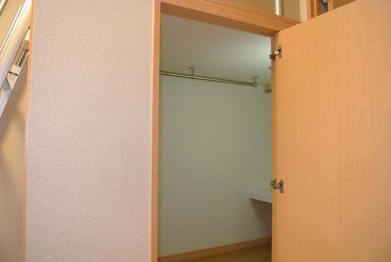 収納　ウォークインクローゼット