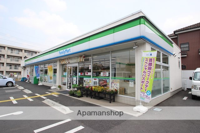 コンビニ　ファミリーマート（コンビニ）まで257m