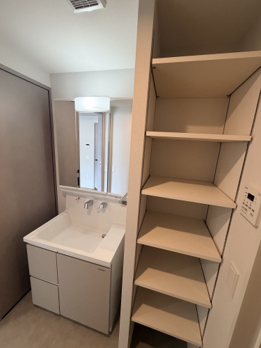 洗面設備　※掲載の写真は別室のものを含みます。