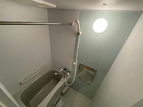 バス・シャワールーム　2階の設備、仕様は画像と異なる箇所がございます。