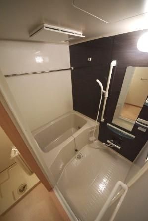 バス・シャワールーム　★築浅オートロックマンション★防犯カメラあり★ウォークイン…