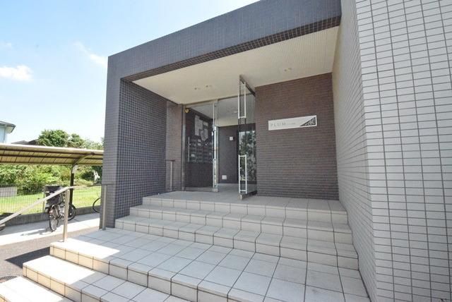 エントランス　★オートロック付きマンション！ネット無料！★