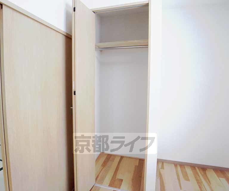 収納　コートもバッチリ