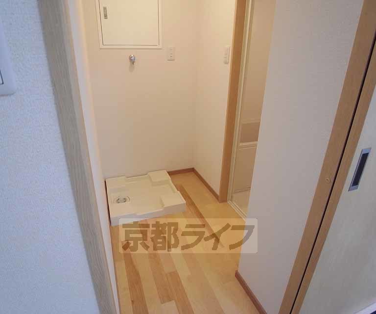 その他設備　室内洗濯機置場＆脱衣所です。