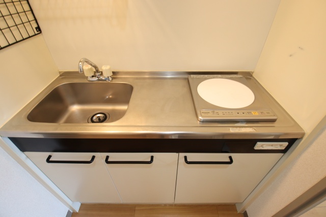 キッチン　※別号室のお写真のため現況優先