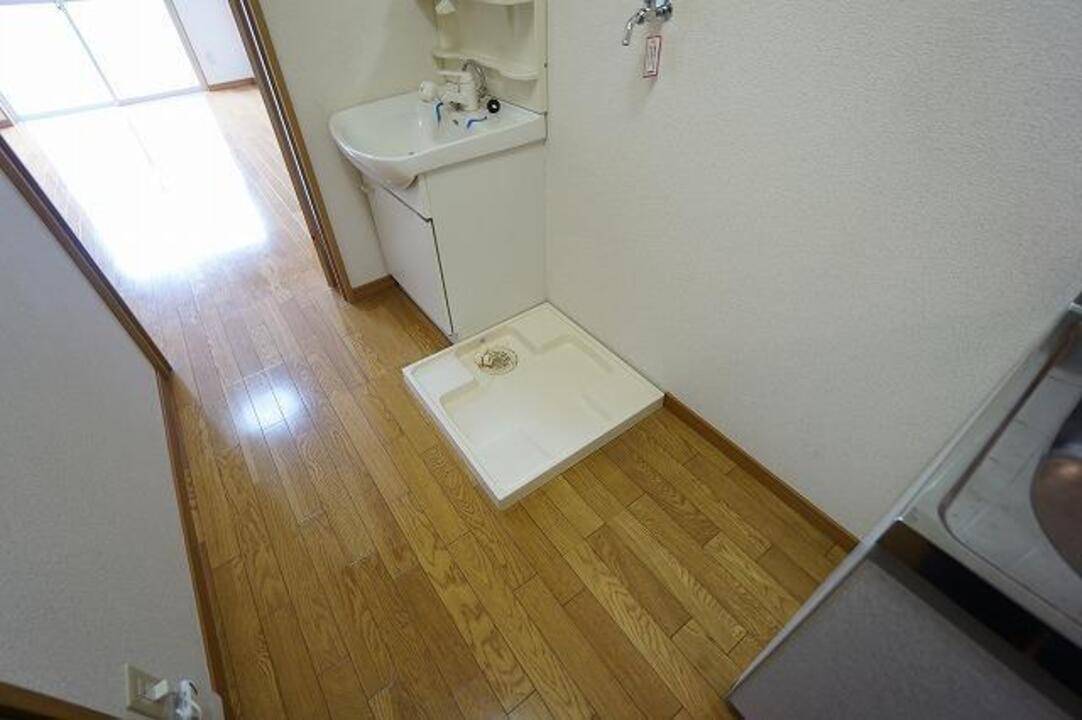 洗面設備　洗濯機置場