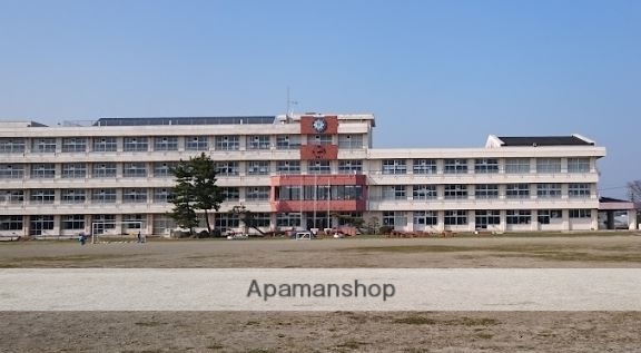 小学校　多賀城市立多賀城八幡小学校（小学校）まで1044m