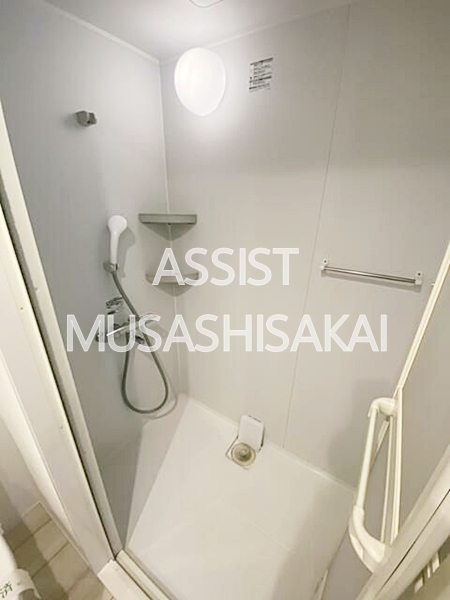 バス・シャワールーム　写真：設備同仕様の別物件です