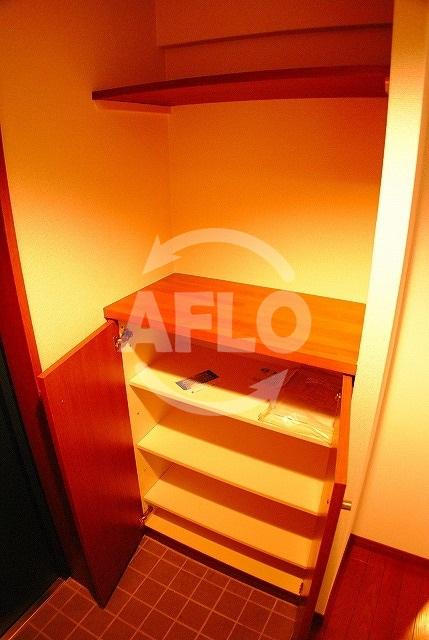 収納　リーガル西長堀　シューズボックス