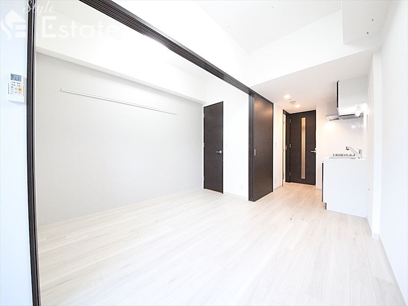 居室・リビング　内装