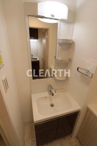 洗面設備　反転タイプ参考写真