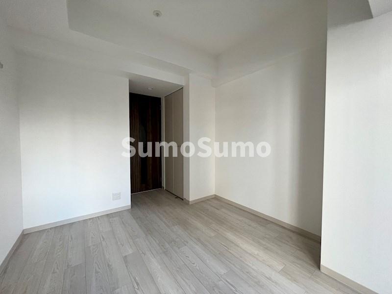 その他部屋・スペース　広くて明るい寝室