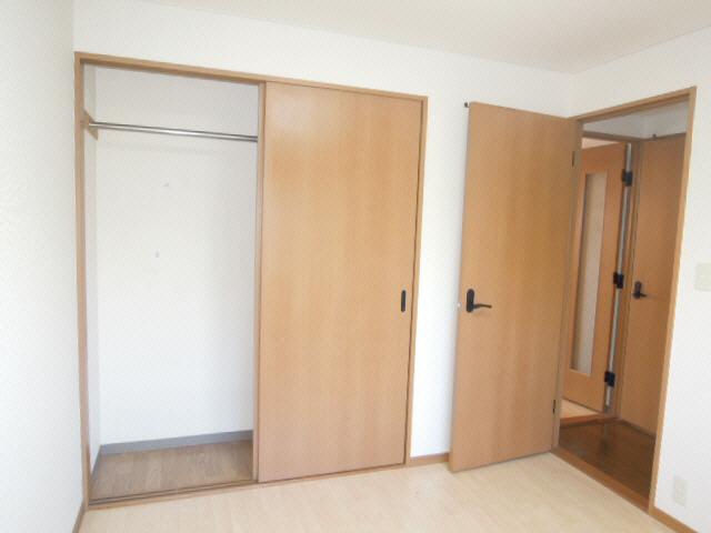収納　他号室の写真になります。