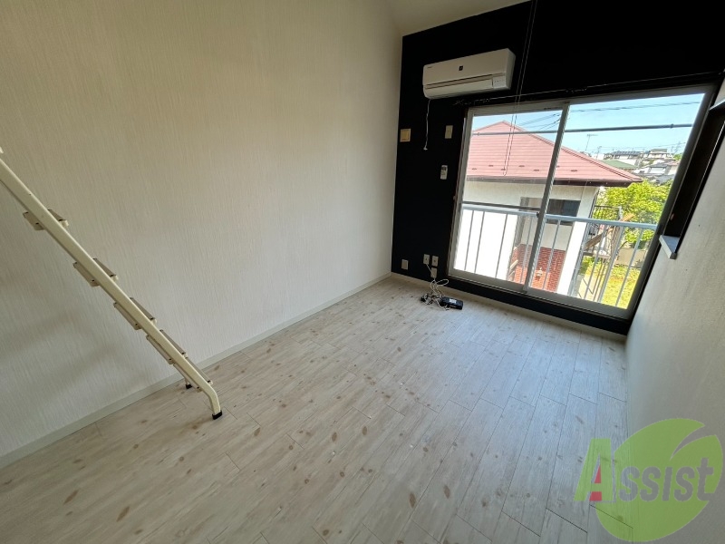 居室・リビング　７帖のリビングは広々として開放感があります。