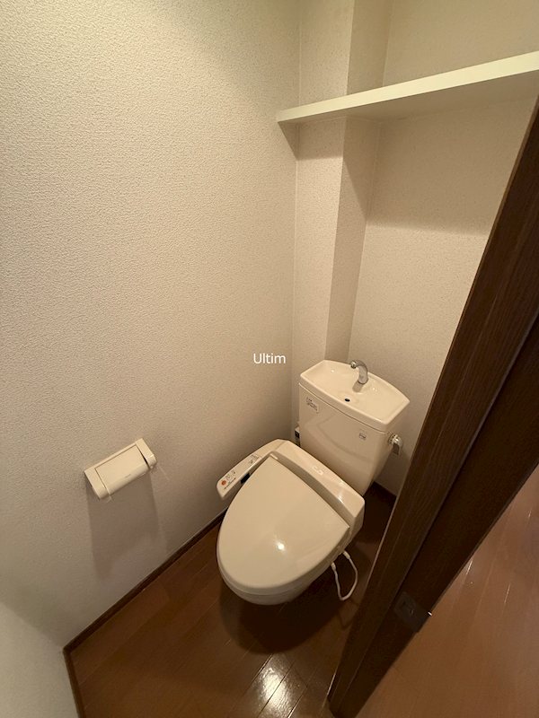 トイレ　別の部屋の写真