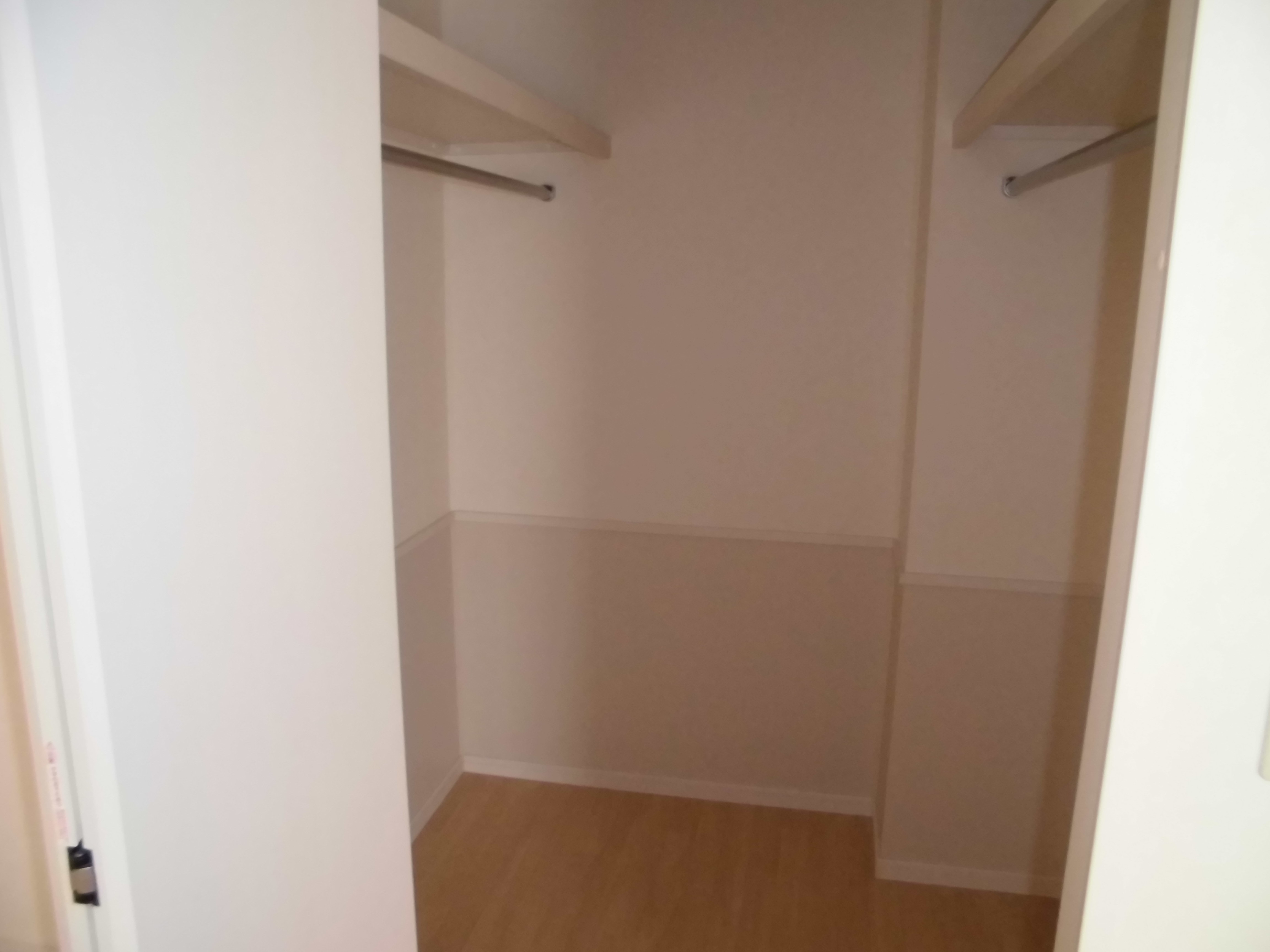 収納　ウォークインクローゼット