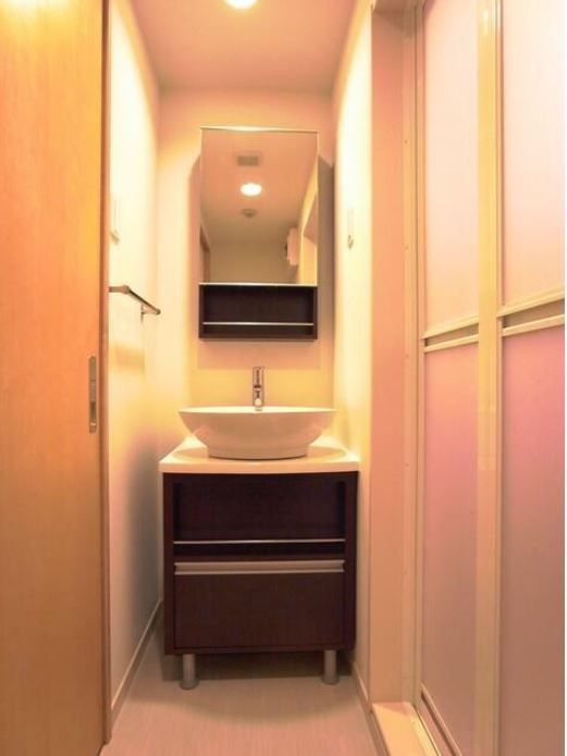 洗面設備　（別タイプ参考写真）サンローヤル　豊島区西池袋4