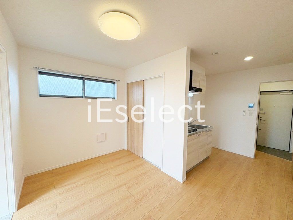 居室・リビング　2面採光の明るいリビング♪