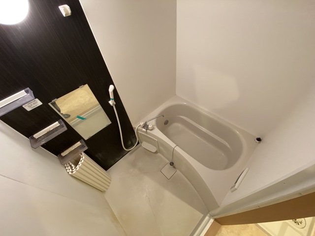 バス・シャワールーム　一日の疲れを癒しましょう。