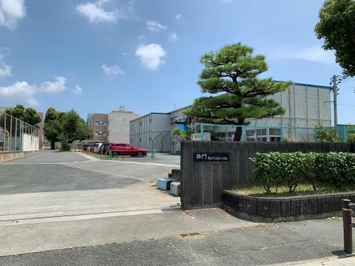 小学校　豊橋市立岩西小学校（小学校）まで391m