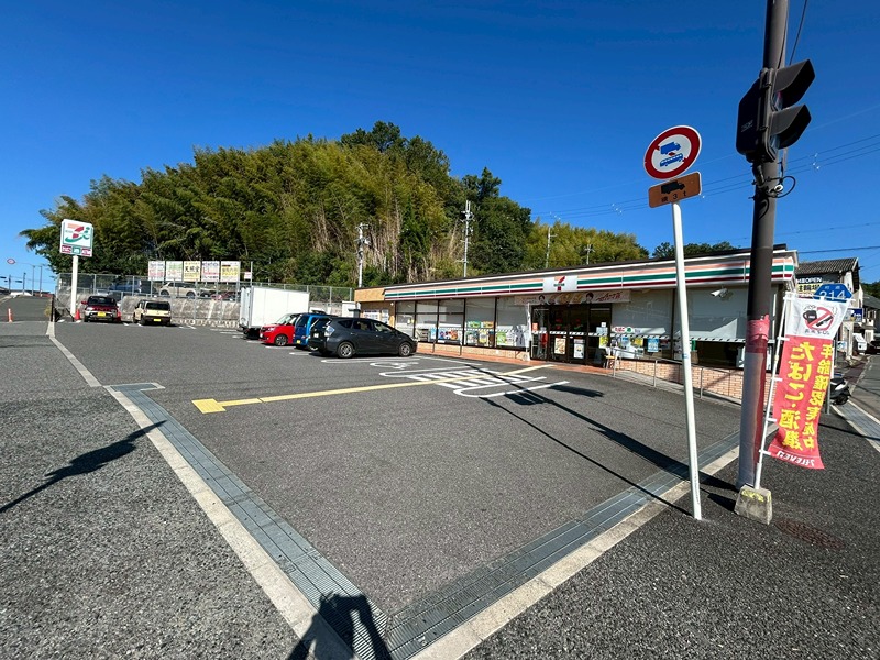 コンビニ　セブンイレブン 三日市町駅前店（コンビニ）まで727m