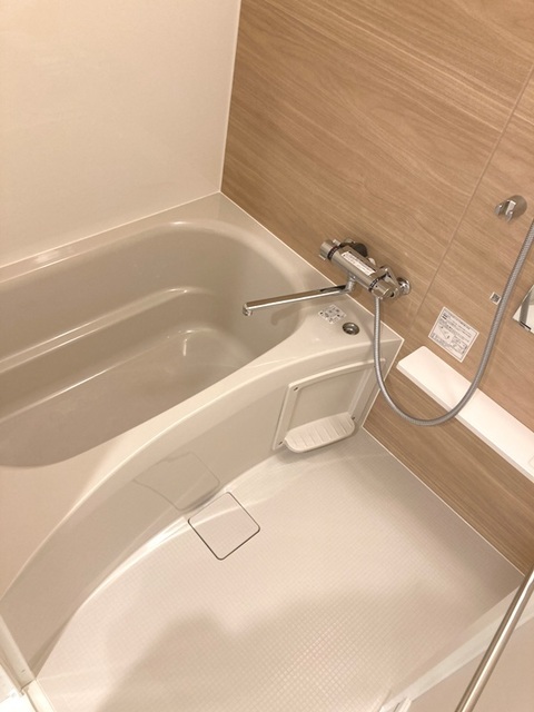 バス・シャワールーム　※写真は同タイプ住戸です。